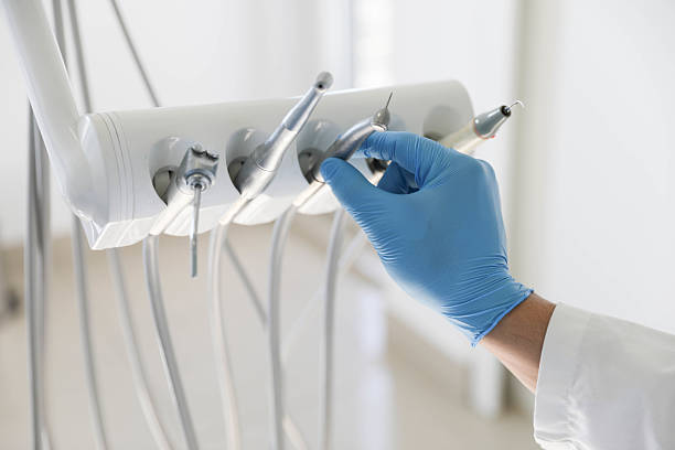 Professional Emergency Dentist technician working in Union County County, NJ